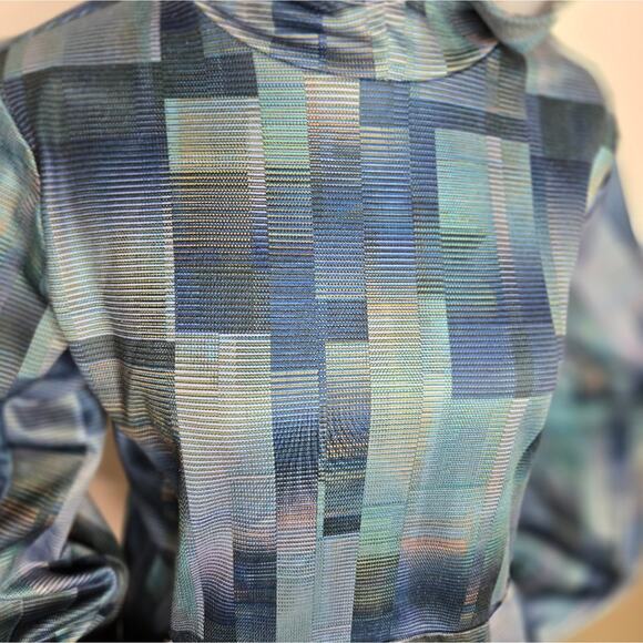 TEKGEAR Multicolor Hooded Pullover w/ Front Pocket Youth Large 14/16 - Picture 2 of 8